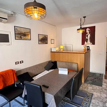 Hostel New Bazaar Tirana