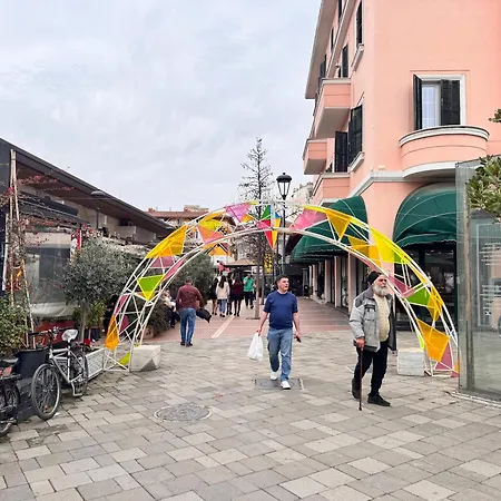 New Bazaar * 地拉那