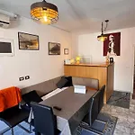 Hostel New Bazaar Tirana